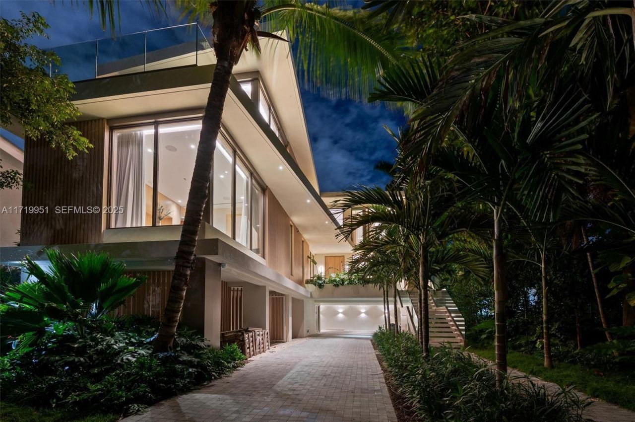 424 W Rivo Alto Dr, Miami Beach, FL 33139 Photo