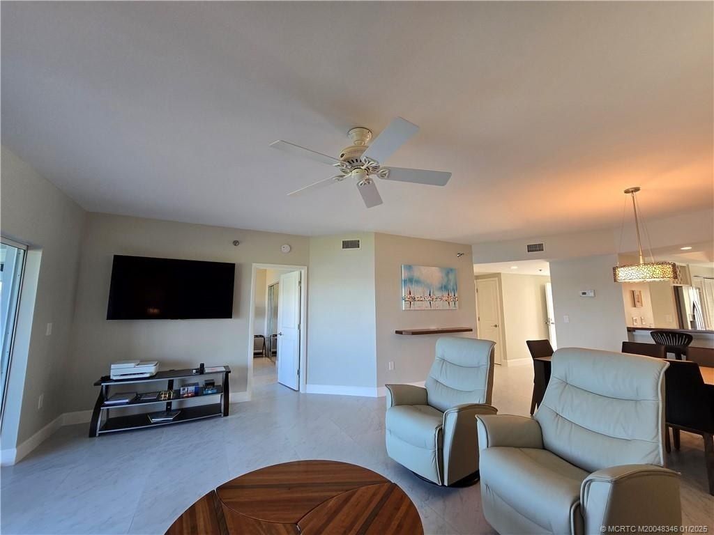 185 NE Edgewater Drive, Unit 5105, Stuart, FL 34996 Photo