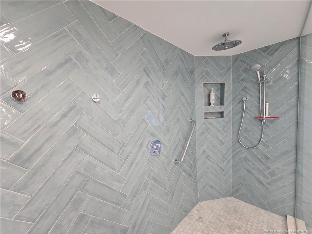 185 NE Edgewater Drive, Unit 5105, Stuart, FL 34996 Photo