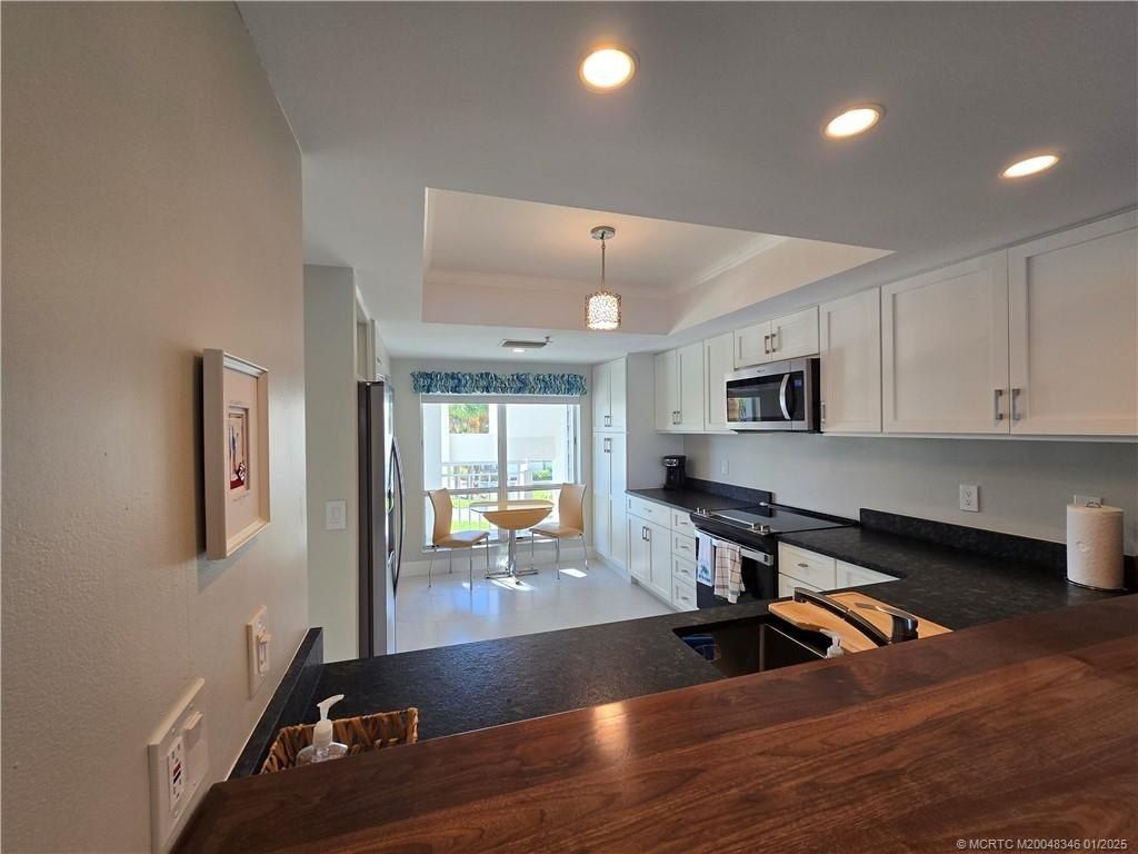 185 NE Edgewater Drive, Unit 5105, Stuart, FL 34996 Photo