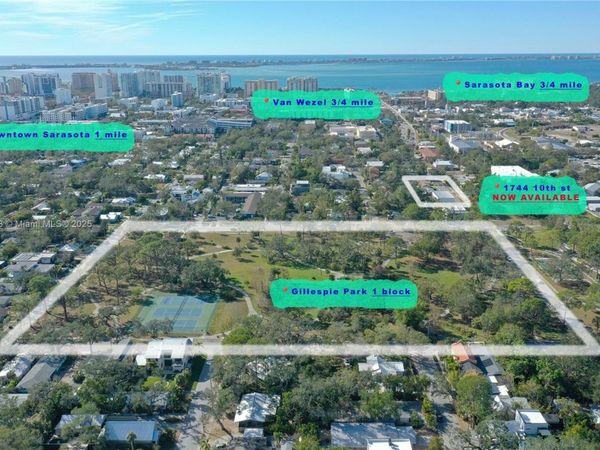 1744 10th st, Sarasota, FL 34236