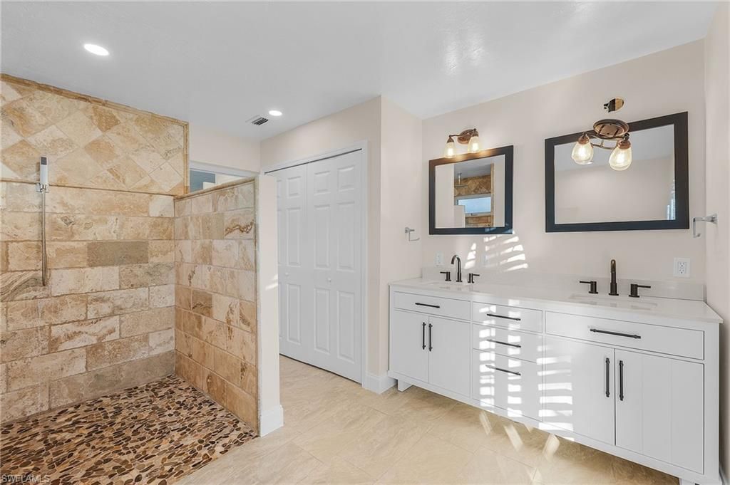 1113 Sand Castle Rd, Sanibel, FL 33957 Photo