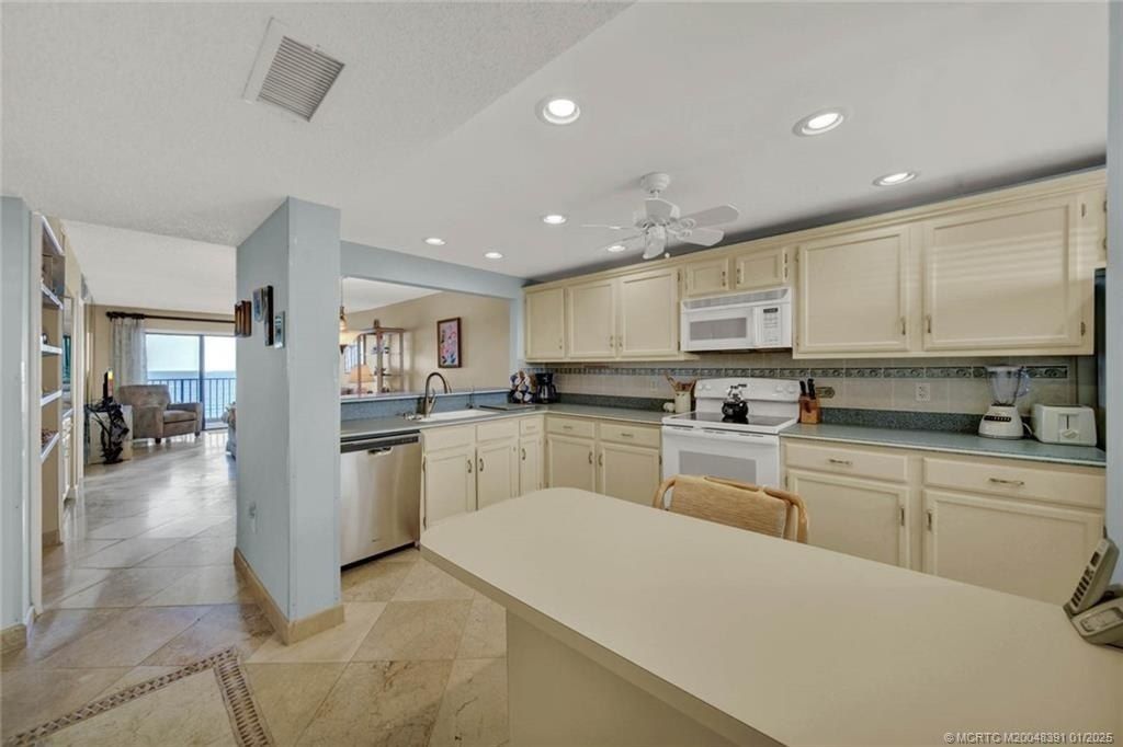 10200 S Ocean Drive, Unit 702, Jensen Beach, FL 34957 Photo