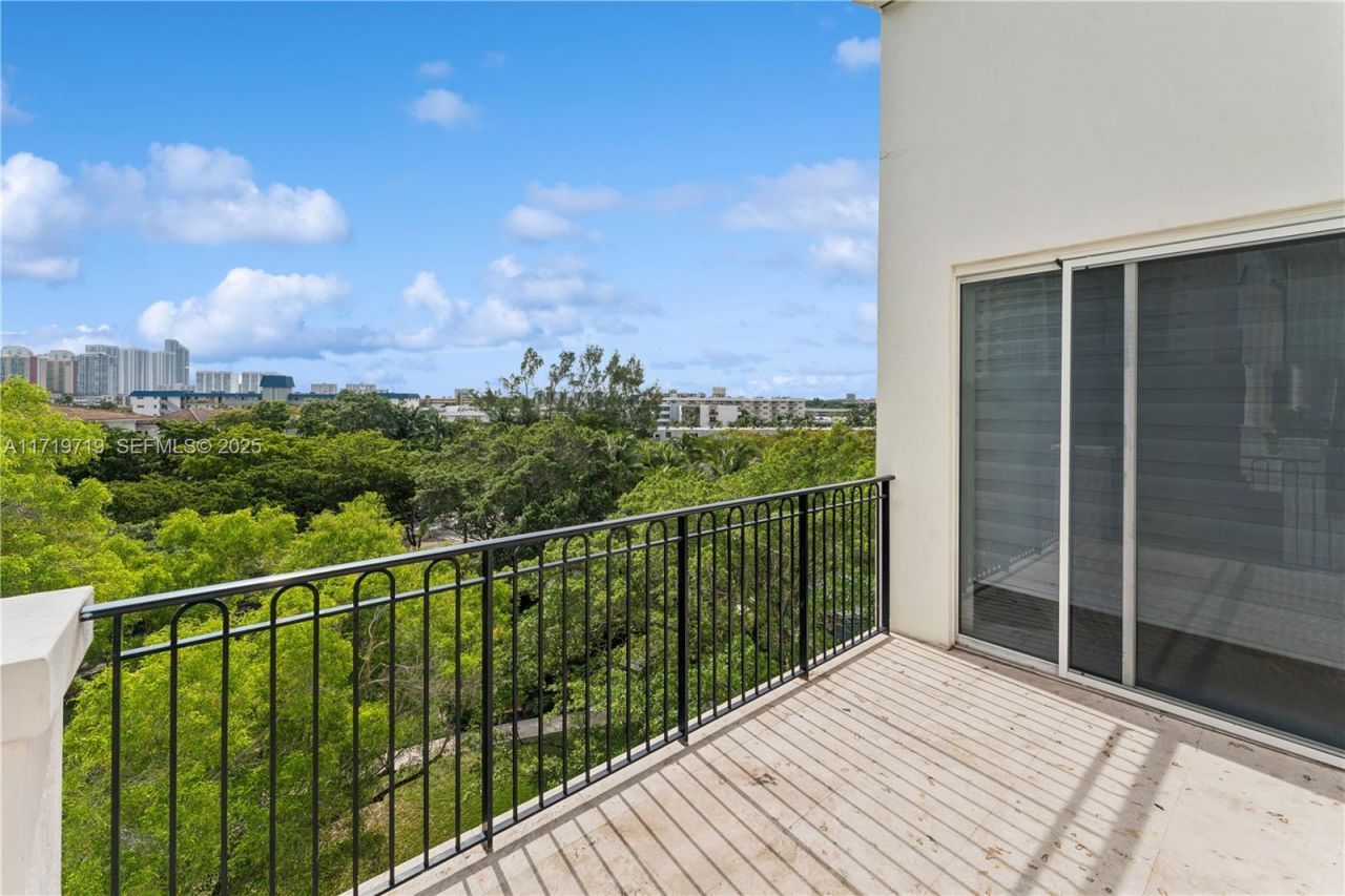 3700 Island Blvd, Unit CPH03, Aventura, FL 33160 Photo