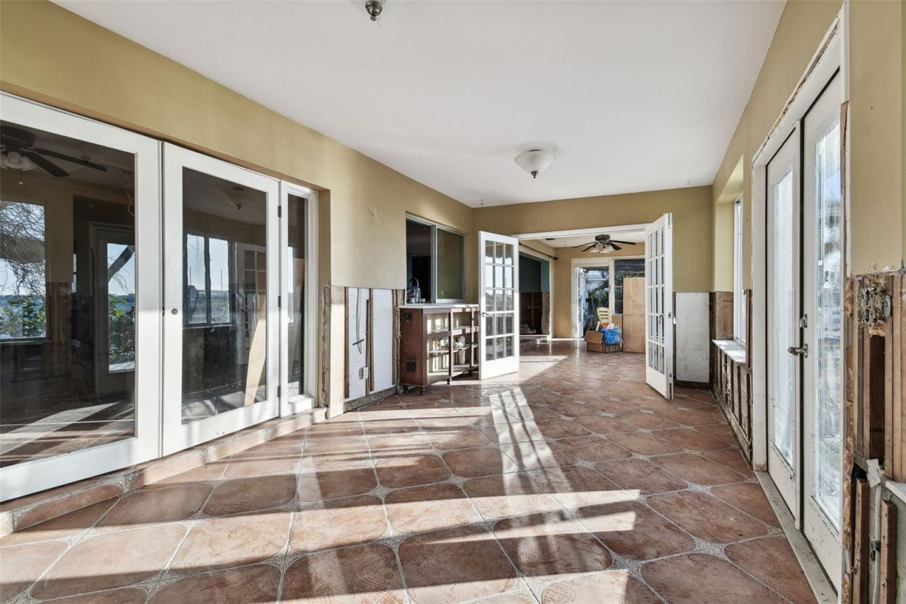 1836 Venetian Point Drive, Clearwater, FL 33755 Photo