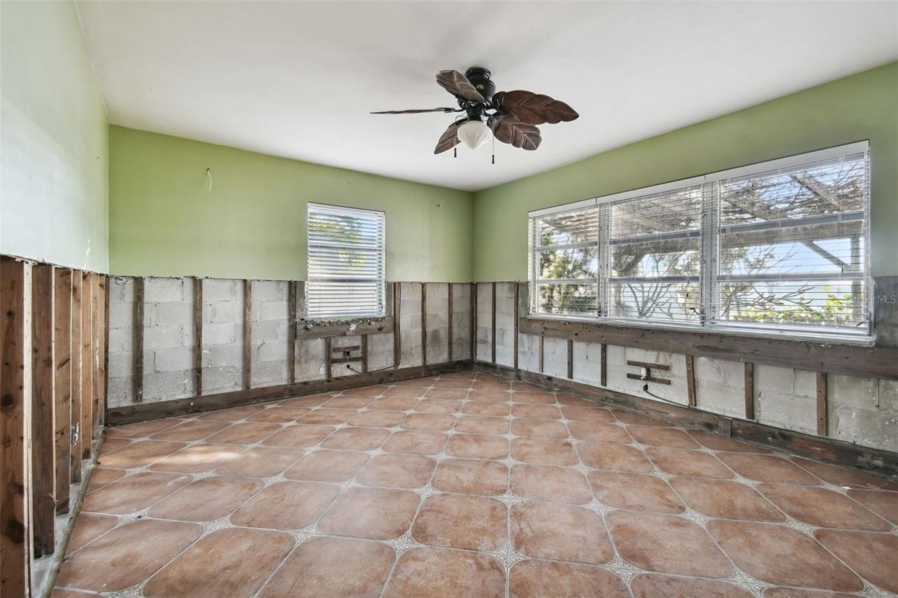 1836 Venetian Point Drive, Clearwater, FL 33755 Photo