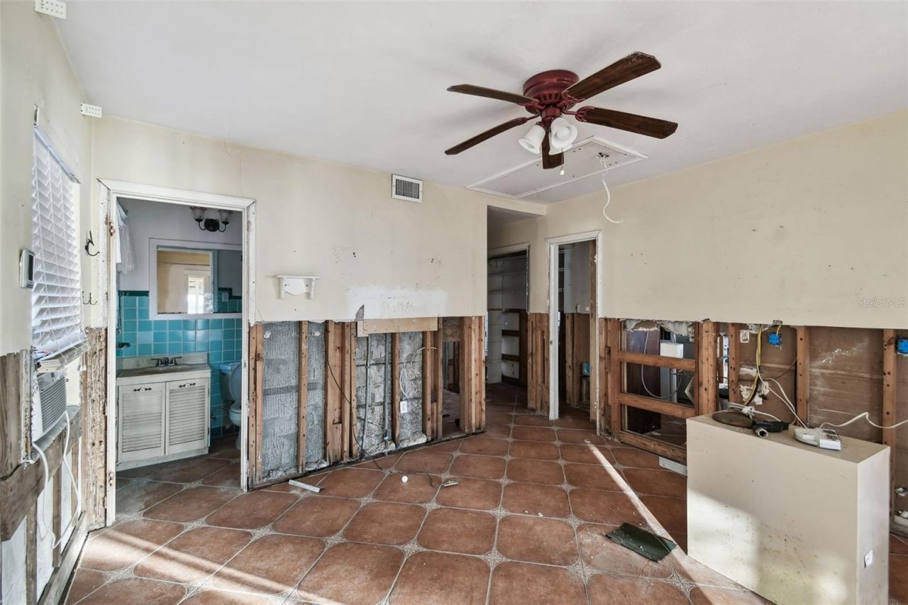 1836 Venetian Point Drive, Clearwater, FL 33755 Photo