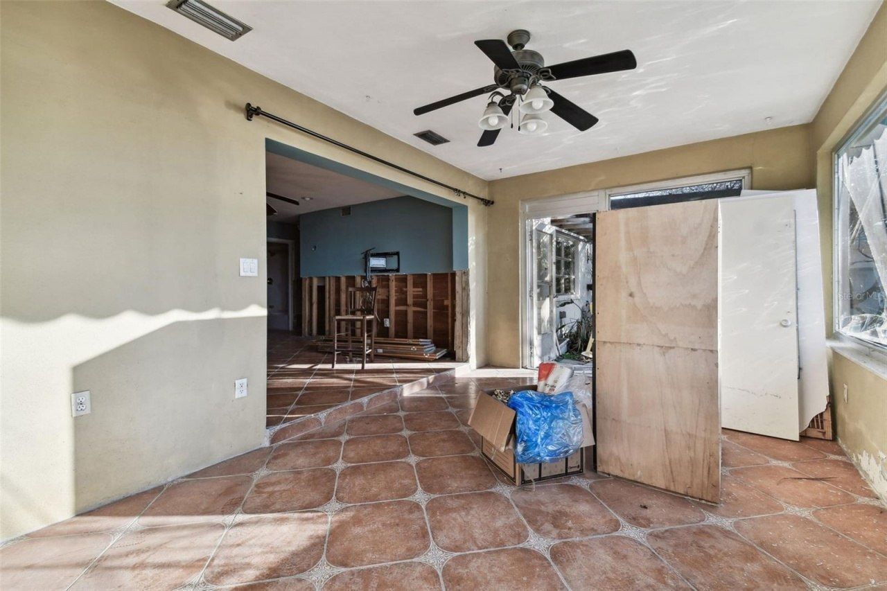 1836 Venetian Point Drive, Clearwater, FL 33755 Photo