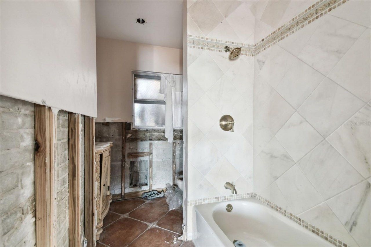 1836 Venetian Point Drive, Clearwater, FL 33755 Photo