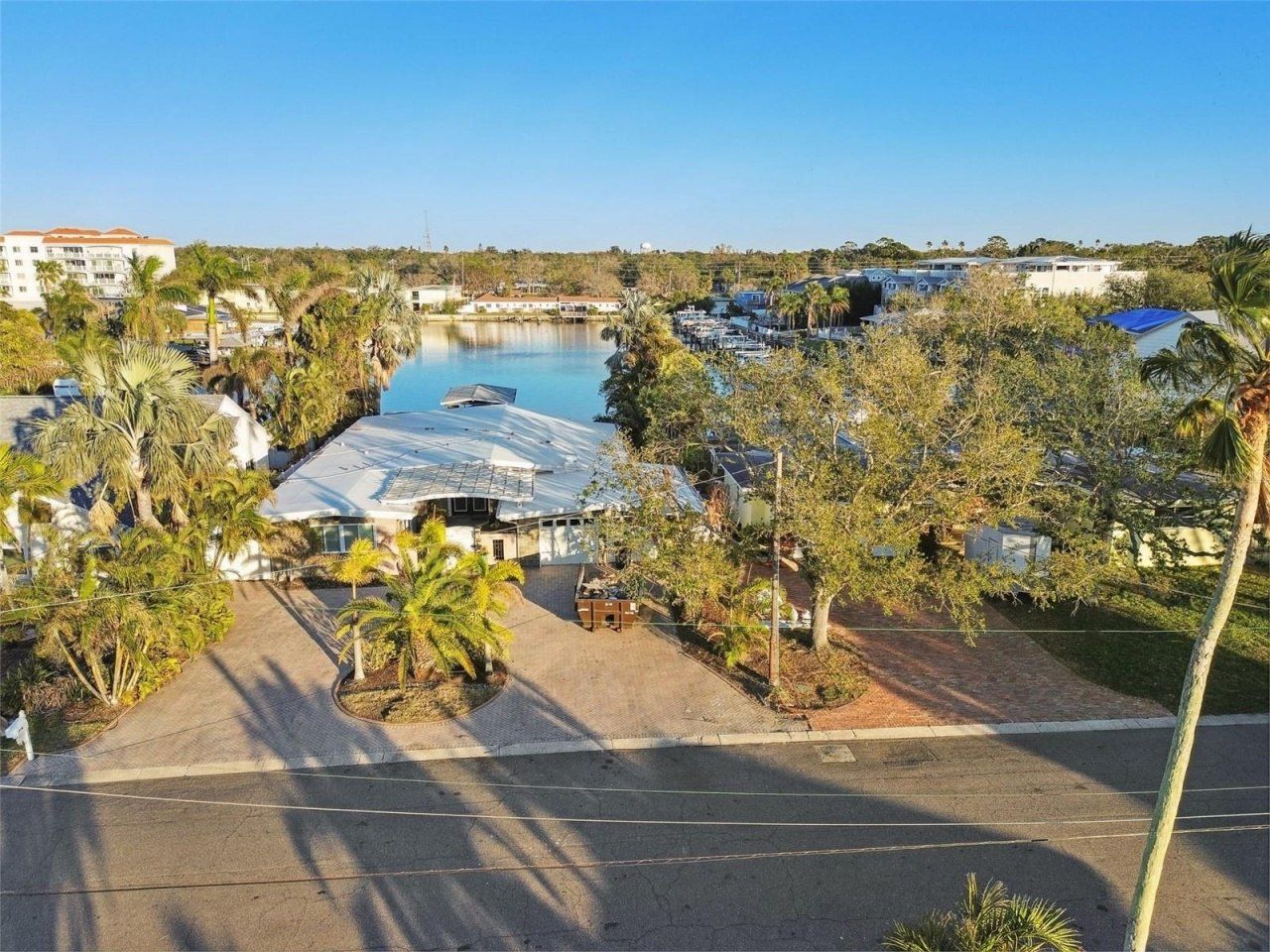 1836 Venetian Point Drive, Clearwater, FL 33755 Photo