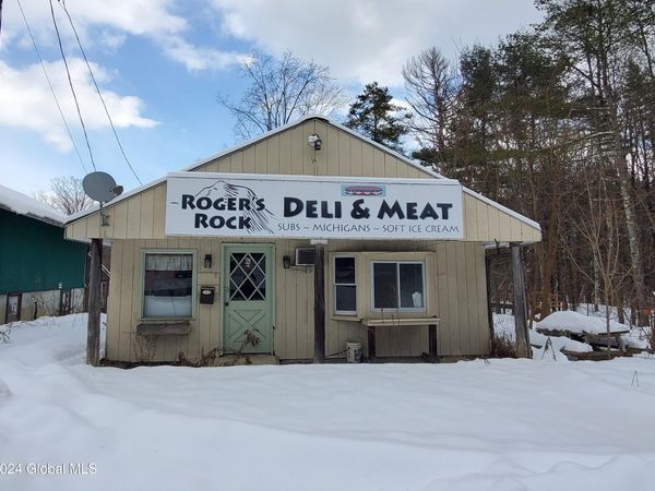 42 State Route 9N, Ticonderoga, NY 12883
