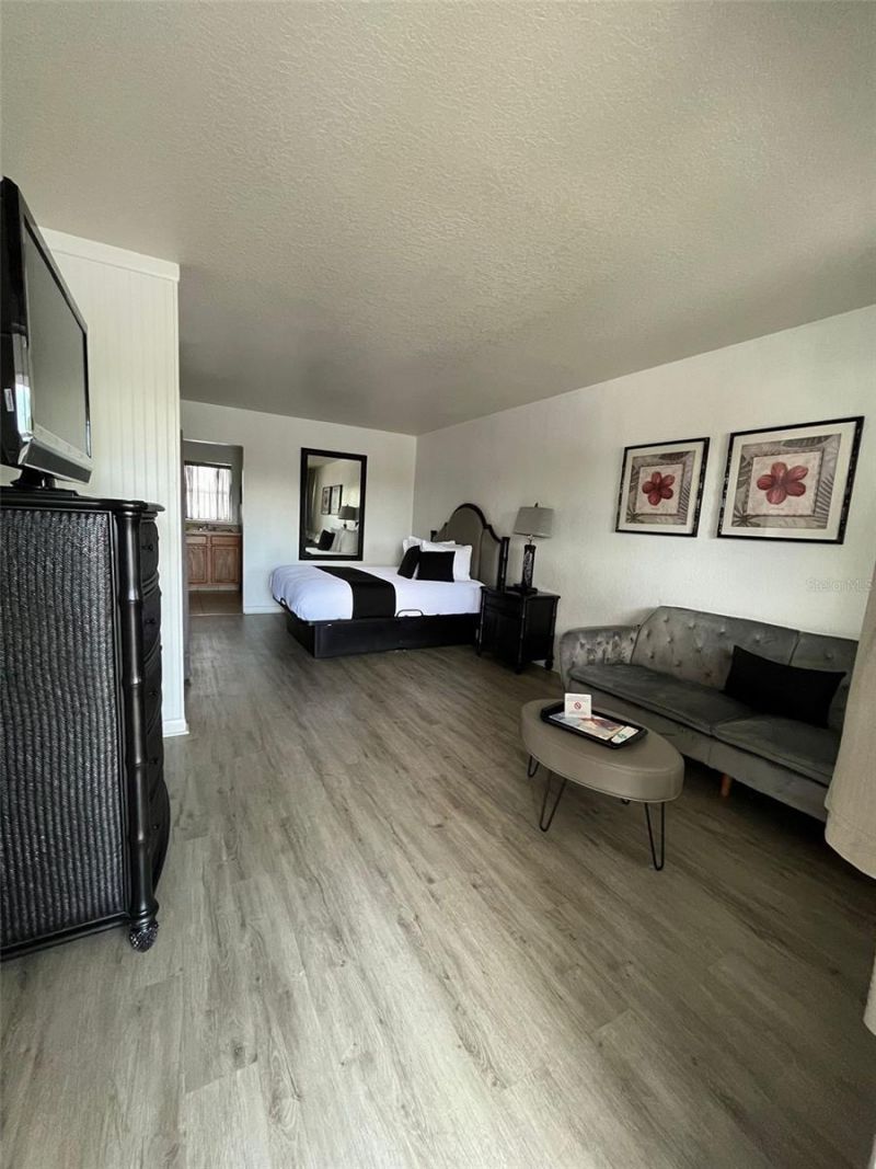 14711 Gulf Boulevard, Madeira Beach, FL 33708 Photo