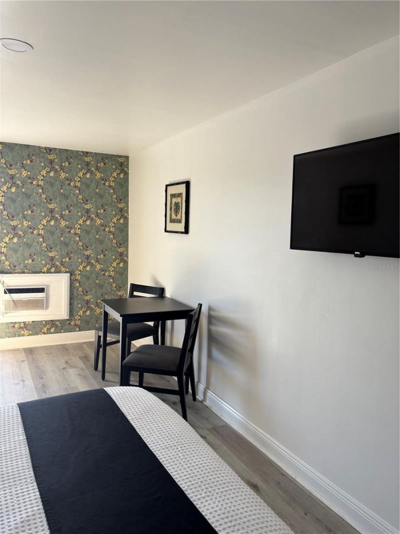 14711 Gulf Boulevard, Madeira Beach, FL 33708 Photo