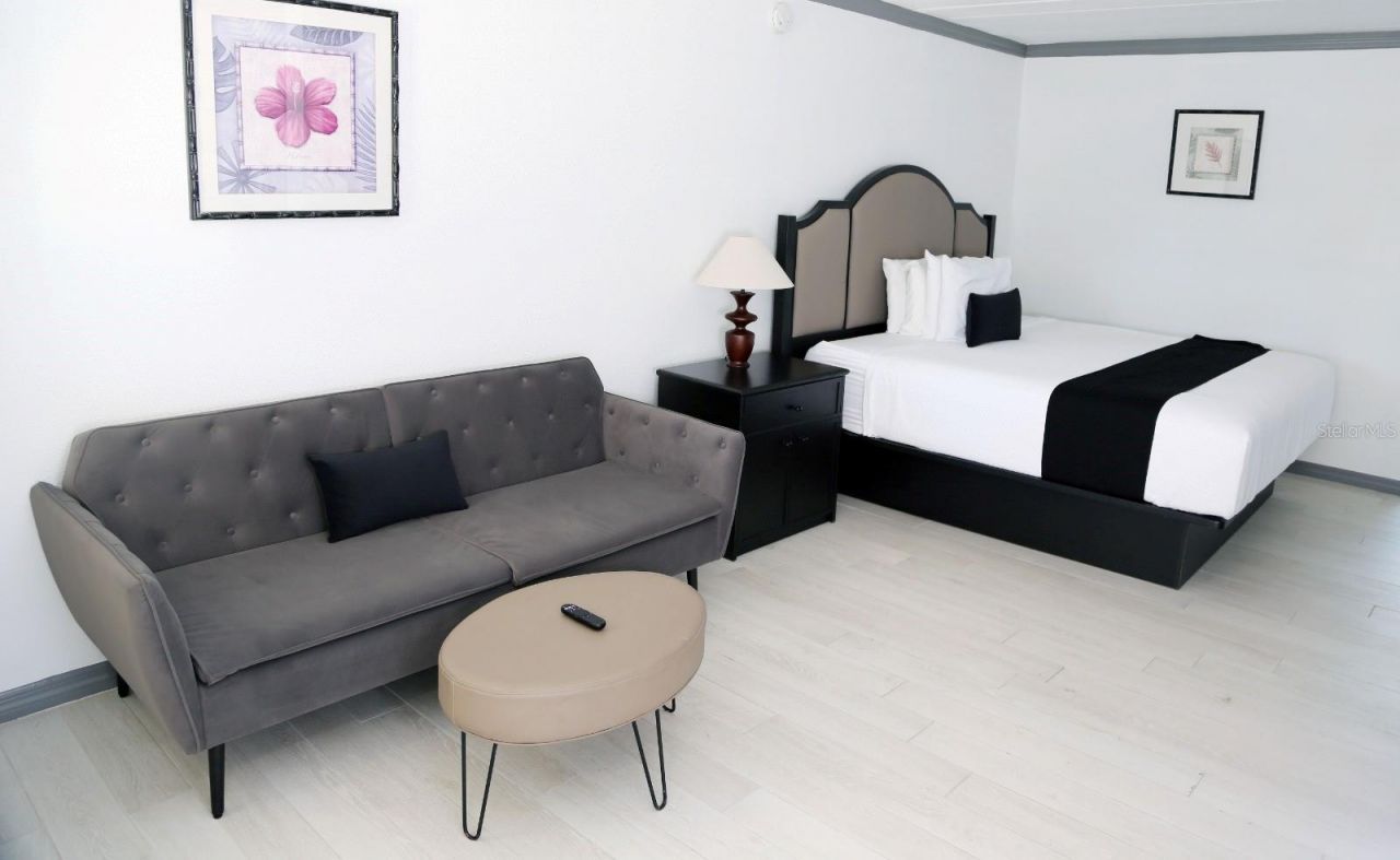 14711 Gulf Boulevard, Madeira Beach, FL 33708 Photo