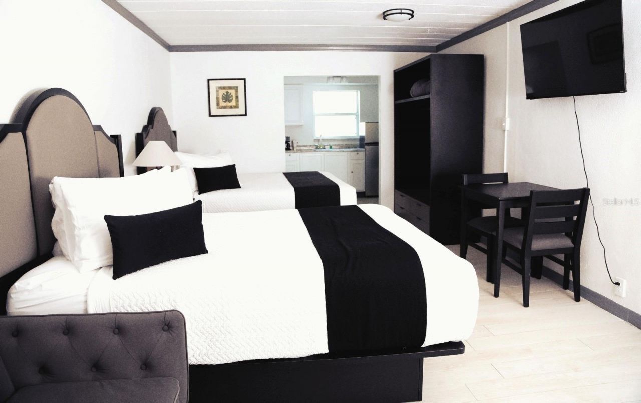 14711 Gulf Boulevard, Madeira Beach, FL 33708 Photo