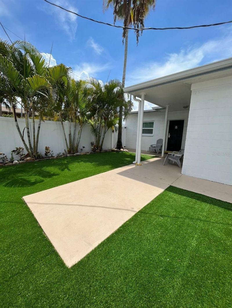 14711 Gulf Boulevard, Madeira Beach, FL 33708 Photo