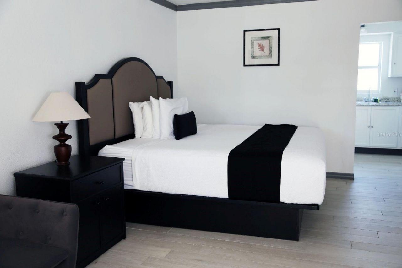 14711 Gulf Boulevard, Madeira Beach, FL 33708 Photo