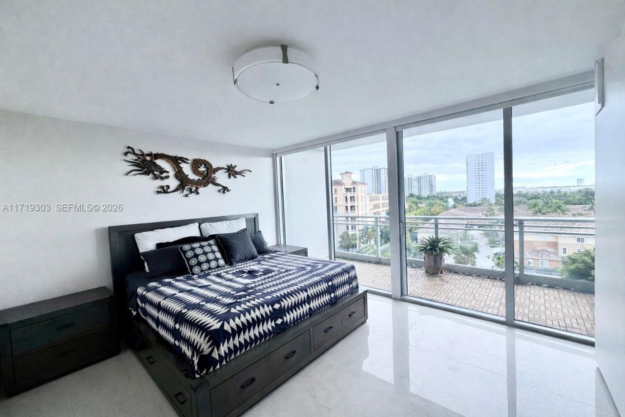 2950 NE 188th St, Unit 406, Aventura, FL 33180 Photo