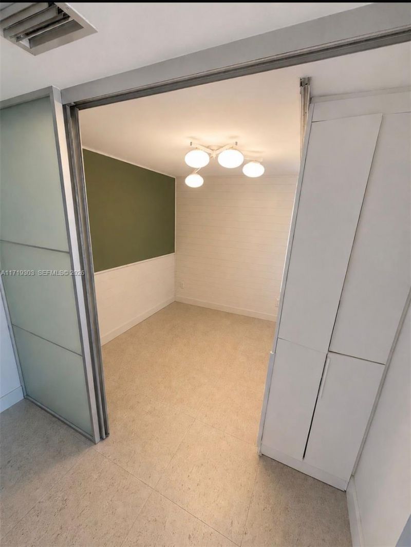 2950 NE 188th St, Unit 406, Aventura, FL 33180 Photo