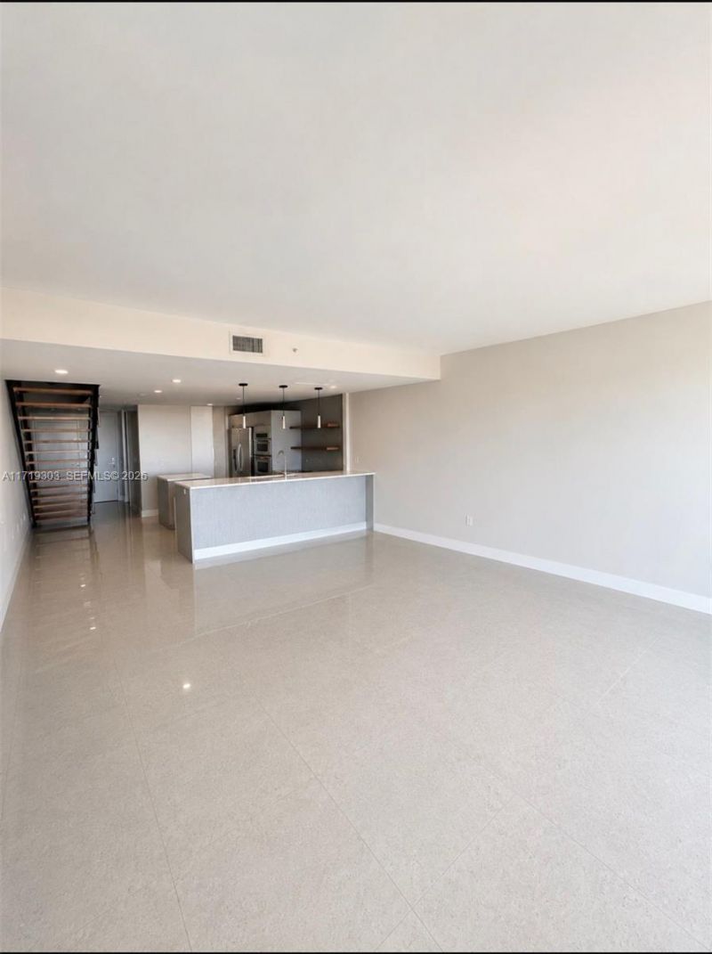 2950 NE 188th St, Unit 406, Aventura, FL 33180 Photo