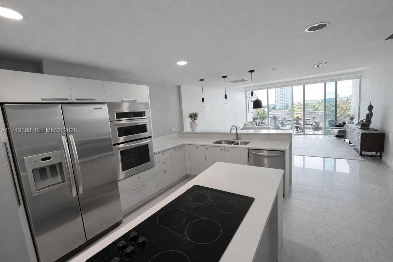 2950 NE 188th St, Unit 406, Aventura, FL 33180 Photo