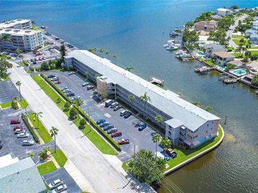 1893 SHORE DRIVE S, Unit 206, SOUTH PASADENA, FL 33707