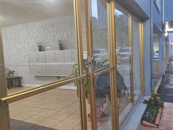 1735 NE 164th St, Unit G210, North Miami Beach, FL 33162