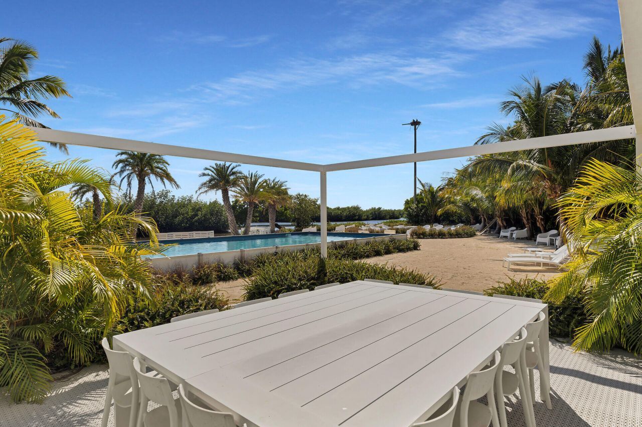 98701 Overseas Highway, Key Largo, FL 33037 Photo