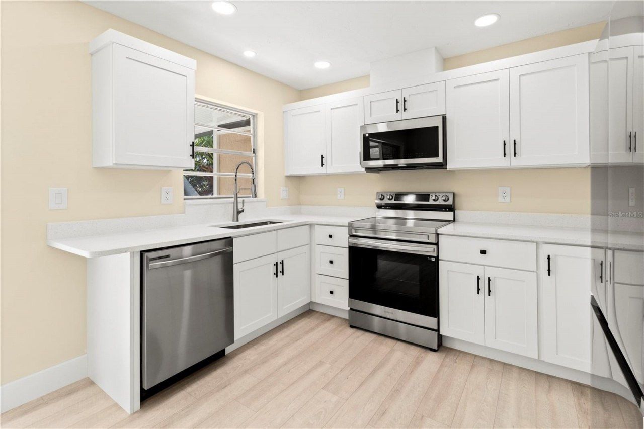 727 N Jefferson Avenue, Unit 727, Sarasota, FL 34237 Photo