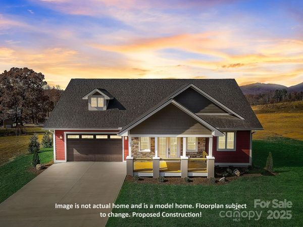 294 Maple Knoll Drive, Hendersonville, NC 28792