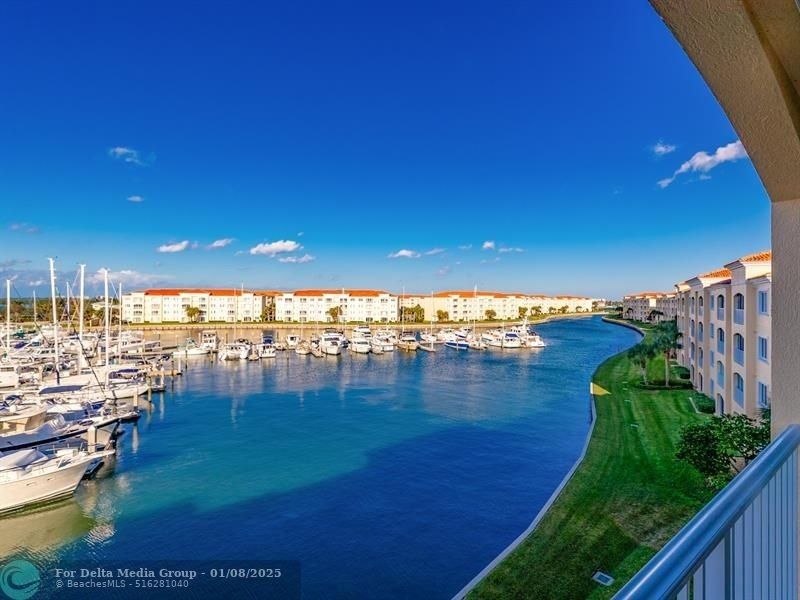 14 Harbour Isle Dr, Unit PH4, Fort Pierce, FL 34949 Photo