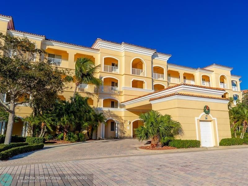 14 Harbour Isle Dr, Unit PH4, Fort Pierce, FL 34949 Photo