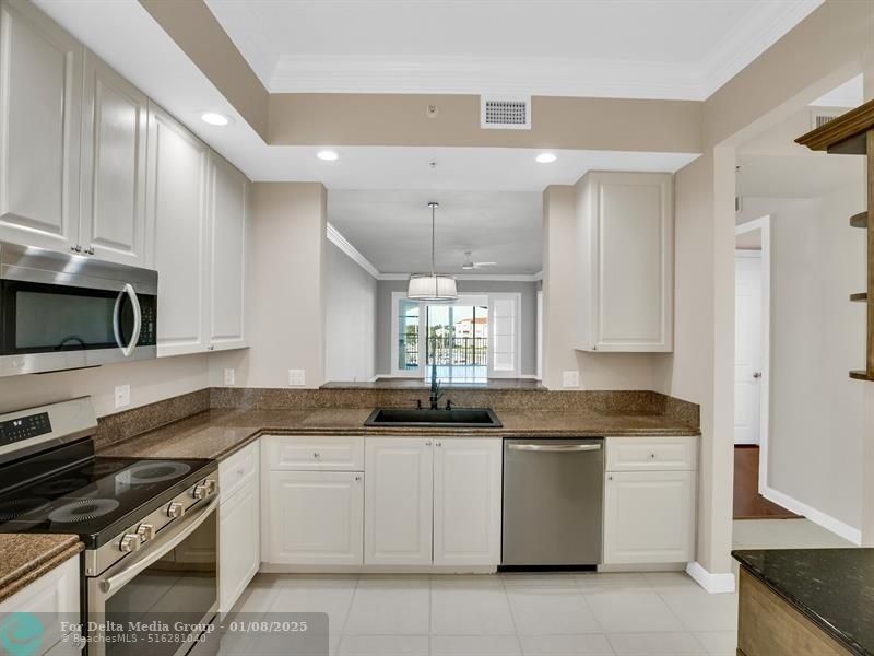 14 Harbour Isle Dr, Unit PH4, Fort Pierce, FL 34949 Photo