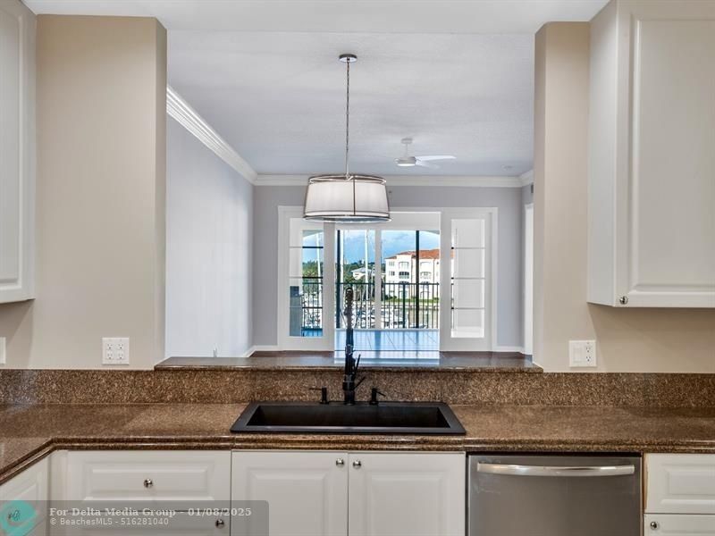 14 Harbour Isle Dr, Unit PH4, Fort Pierce, FL 34949 Photo