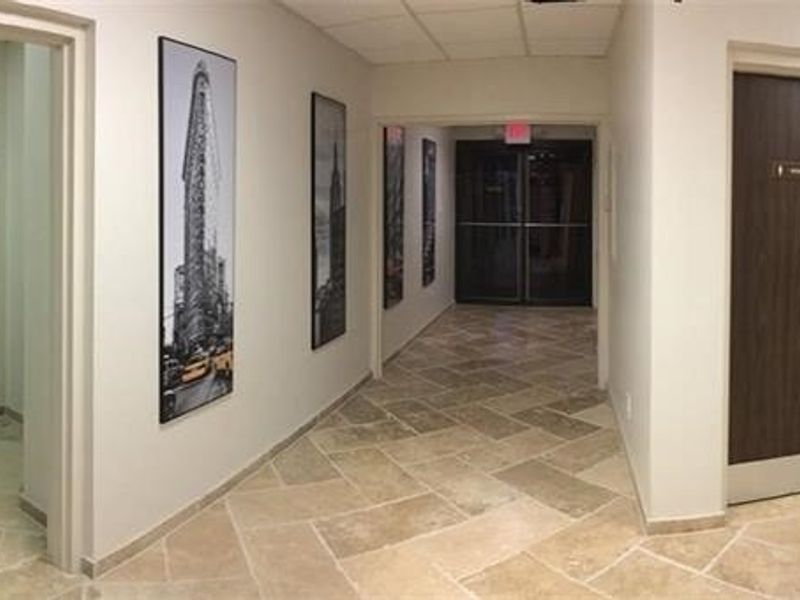 2940 Noble Road, Unit 102, Cleveland Heights, OH 44121 Photo 2