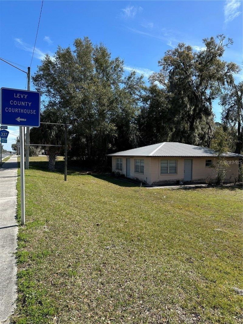 602 Hathaway Avenue, Bronson, FL 32621 Photo