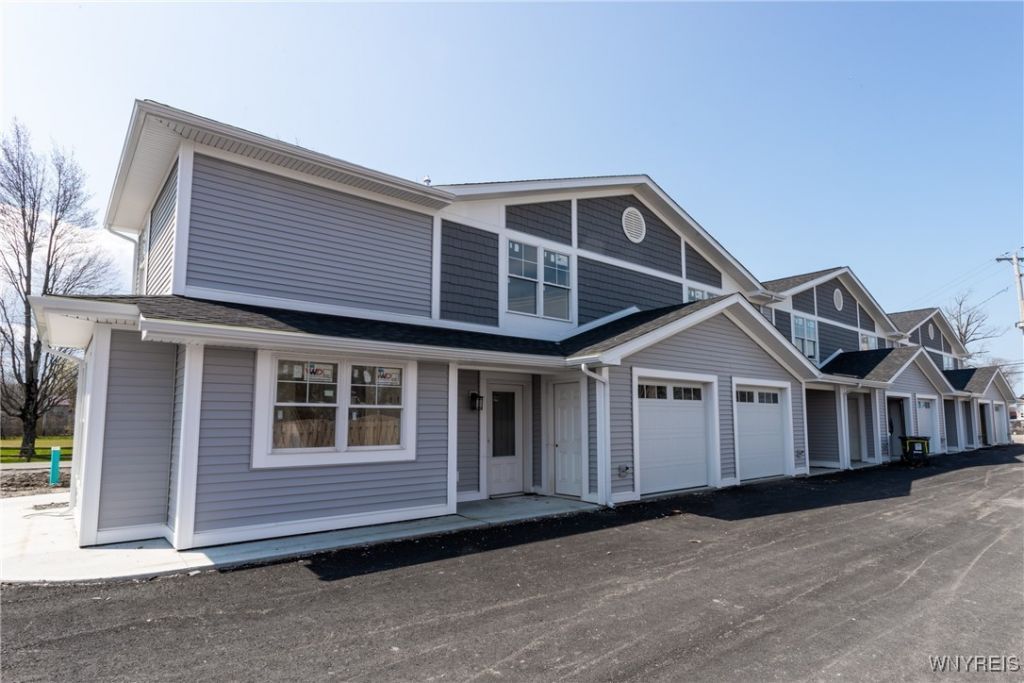 Mount Sinai NY Residential Properties - MJ Peterson Real Estate