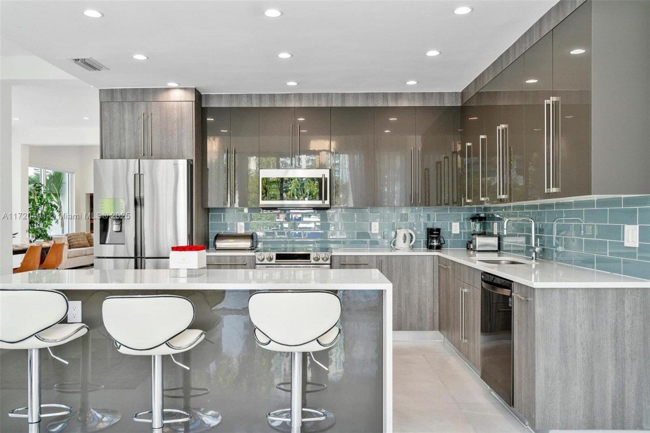 201 Atlantic Ave, Sunny Isles Beach, FL 33160 Photo