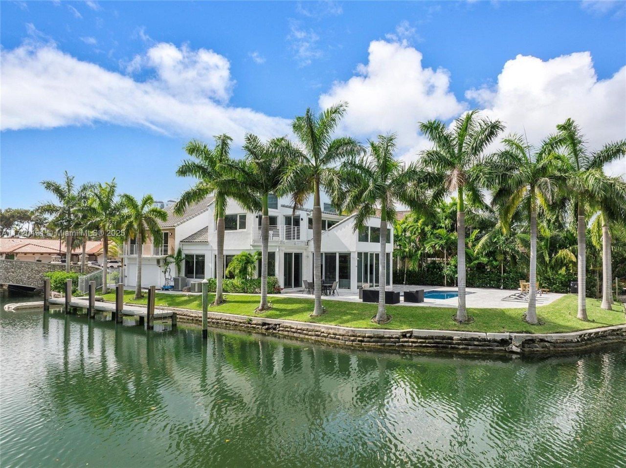 201 Atlantic Ave, Sunny Isles Beach, FL 33160 Photo