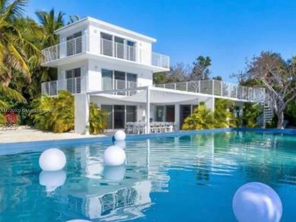 98701 Overseas Hwy, Key Largo, FL 33037