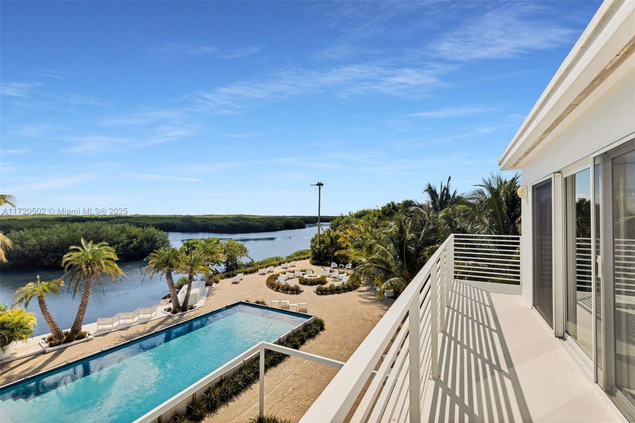 98701 Overseas Hwy, Key Largo, FL 33037 Photo