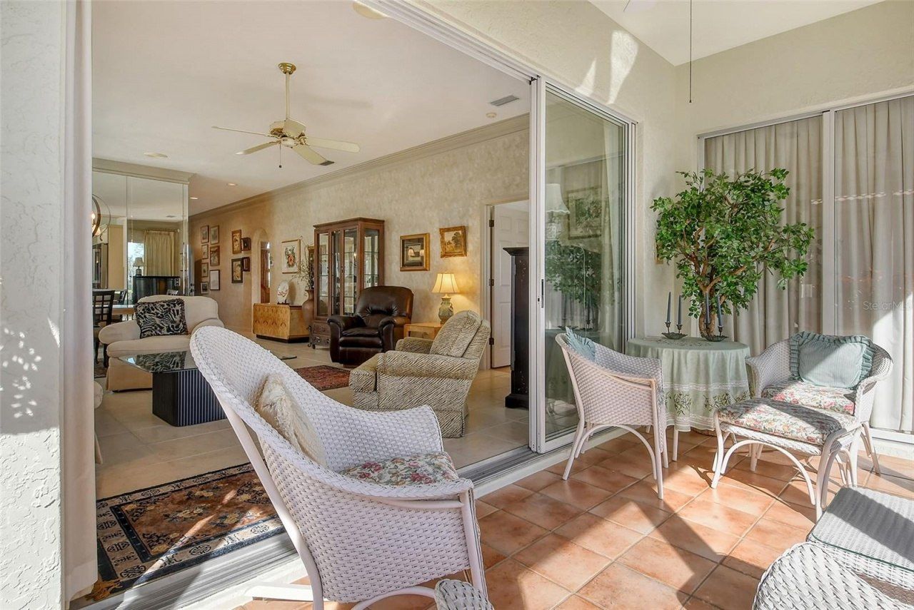 3416 W Chelmsford Court, Unit 2, Sarasota, FL 34235 Photo
