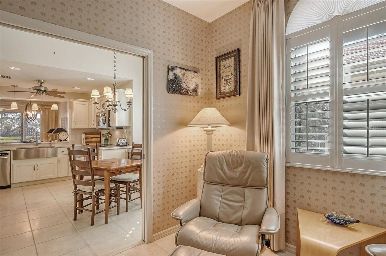 3416 W Chelmsford Court, Unit 2, Sarasota, FL 34235 Photo