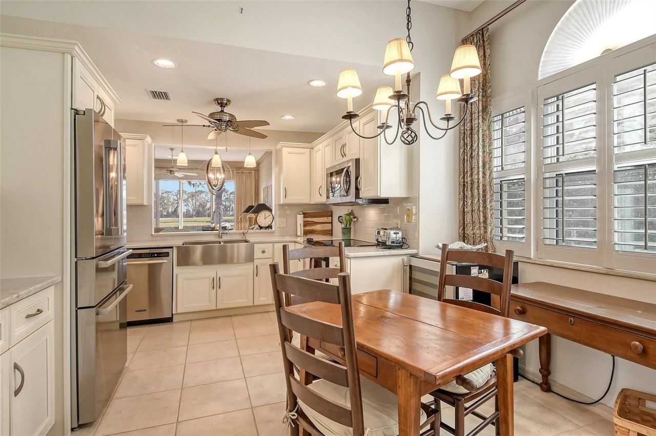 3416 W Chelmsford Court, Unit 2, Sarasota, FL 34235 Photo