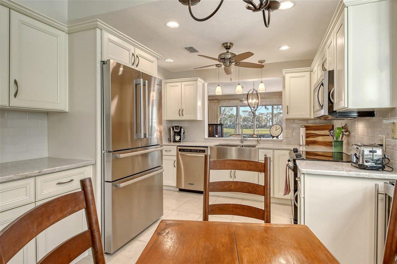 3416 W Chelmsford Court, Unit 2, Sarasota, FL 34235 Photo