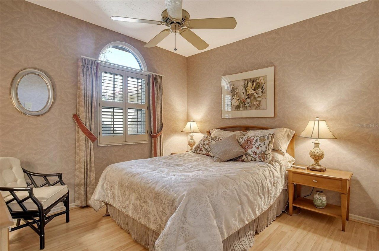 3416 W Chelmsford Court, Unit 2, Sarasota, FL 34235 Photo