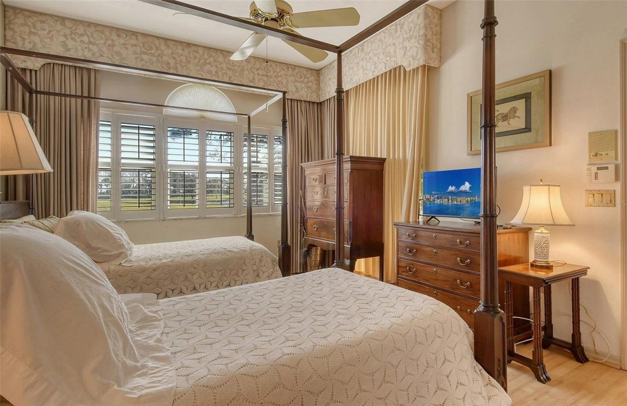 3416 W Chelmsford Court, Unit 2, Sarasota, FL 34235 Photo
