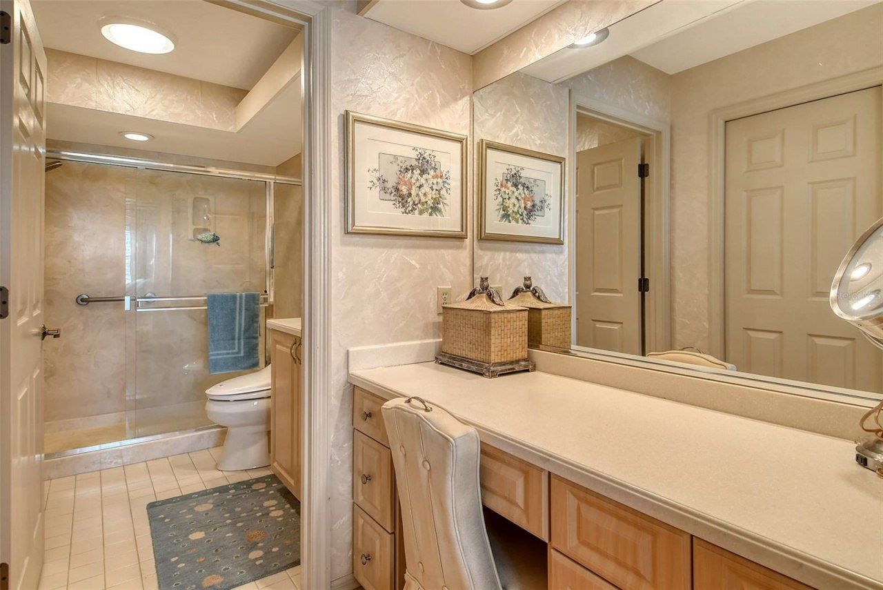 3416 W Chelmsford Court, Unit 2, Sarasota, FL 34235 Photo