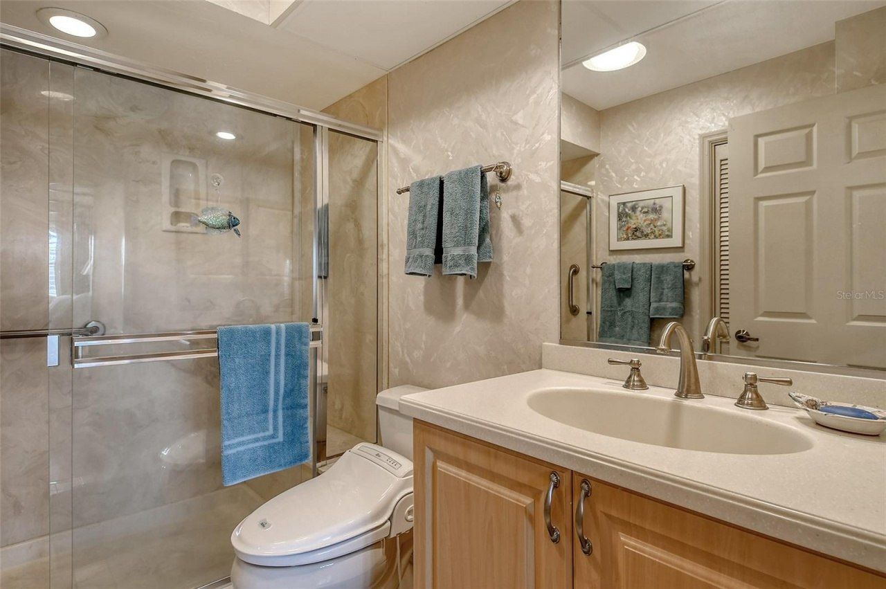 3416 W Chelmsford Court, Unit 2, Sarasota, FL 34235 Photo