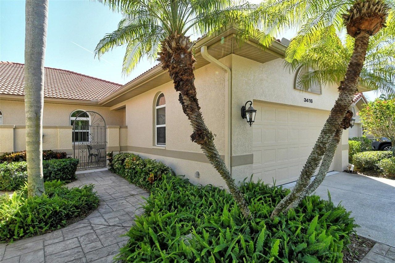 3416 W Chelmsford Court, Unit 2, Sarasota, FL 34235 Photo